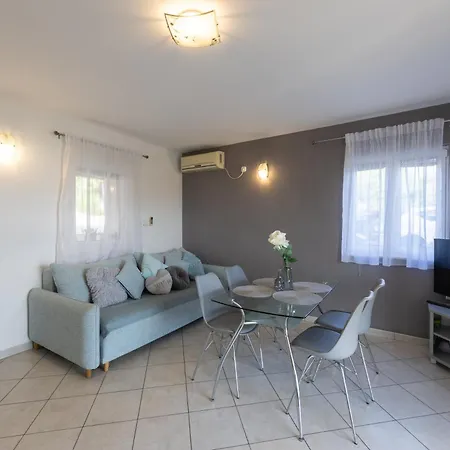 Apartamento Belmat Trogir