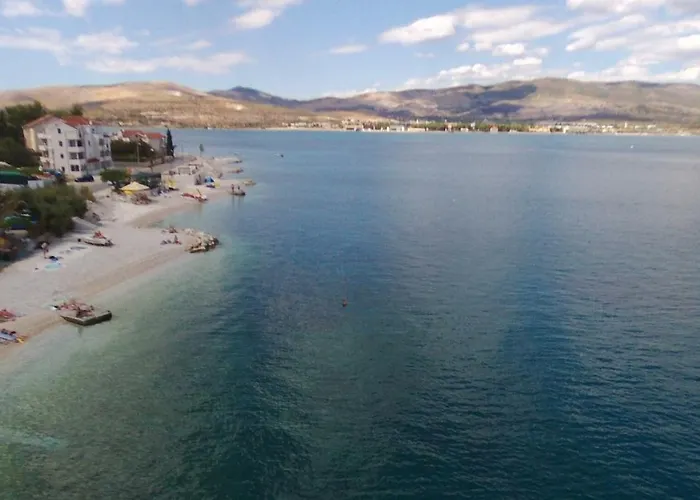 Belmat Lägenhet Trogir